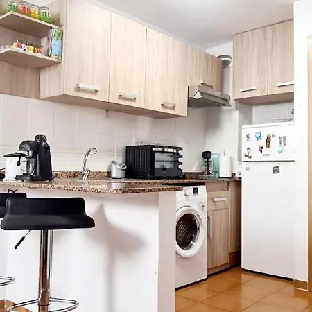 Apartment Center Near Port Aventura *