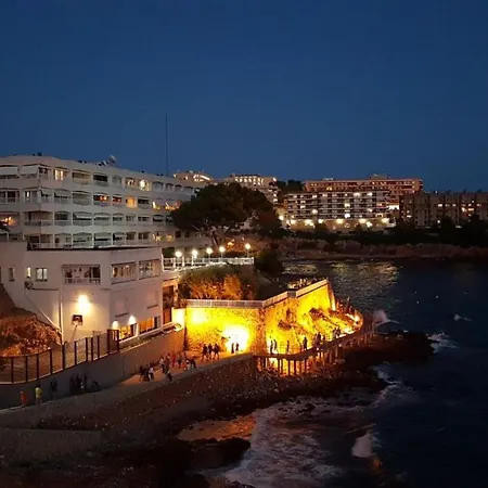 Apartment Center Near Port Aventura Salou