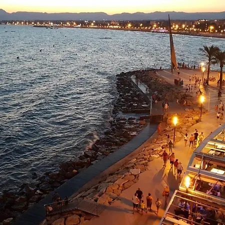 Apartment Center Near Port Aventura Salou